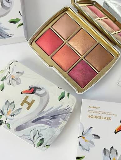 **EXTRA HOT PRICE**  Hourglass Limited Edition Swan Pallette