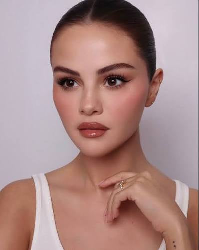 Rare Beauty Stay Vulnerable Melting Blush / Nearly Mauve